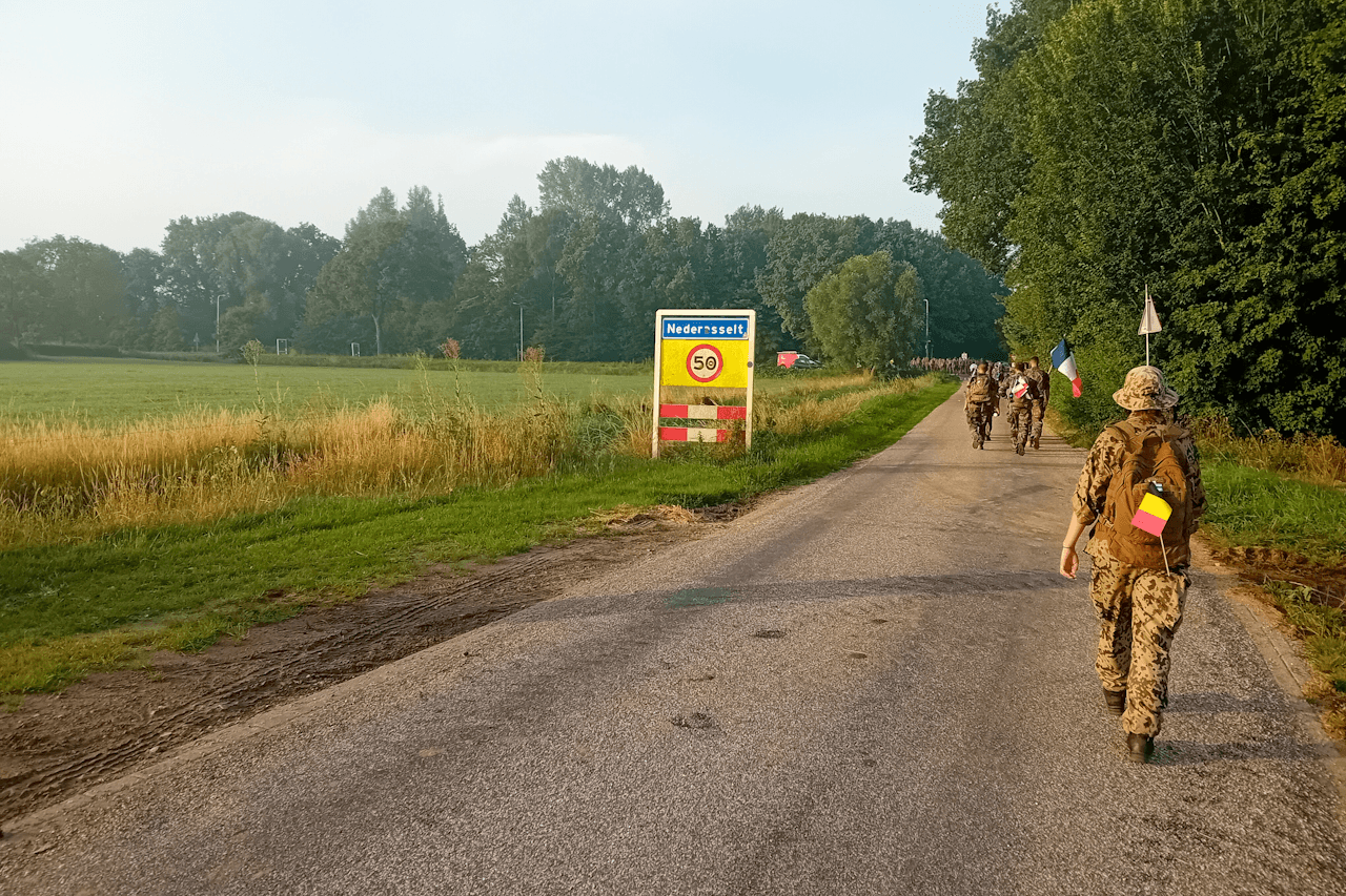 You are currently viewing 4Daagse (Nijmegen March) Explained: Military Category, 10kg Weight & Via Gladiola